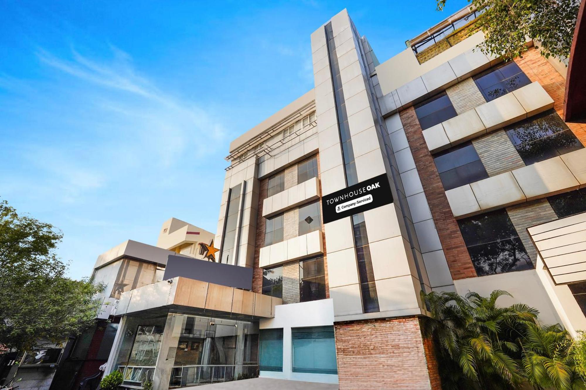Super Townhouse Oak Kodambakkam Formerly Cine City Chennai Esterno foto