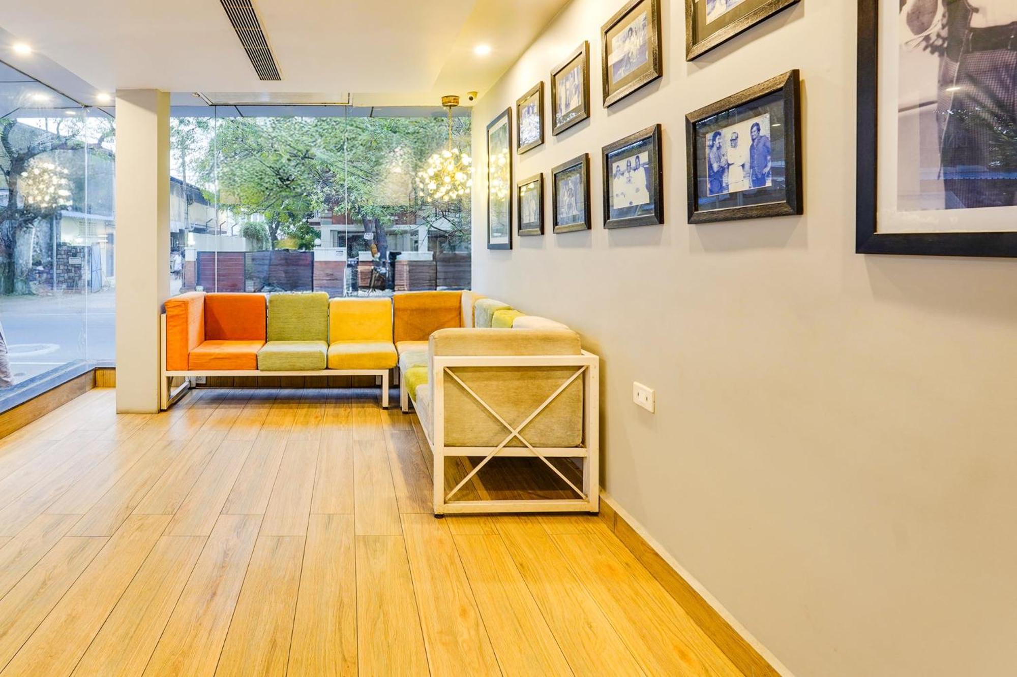 Super Townhouse Oak Kodambakkam Formerly Cine City Chennai Esterno foto