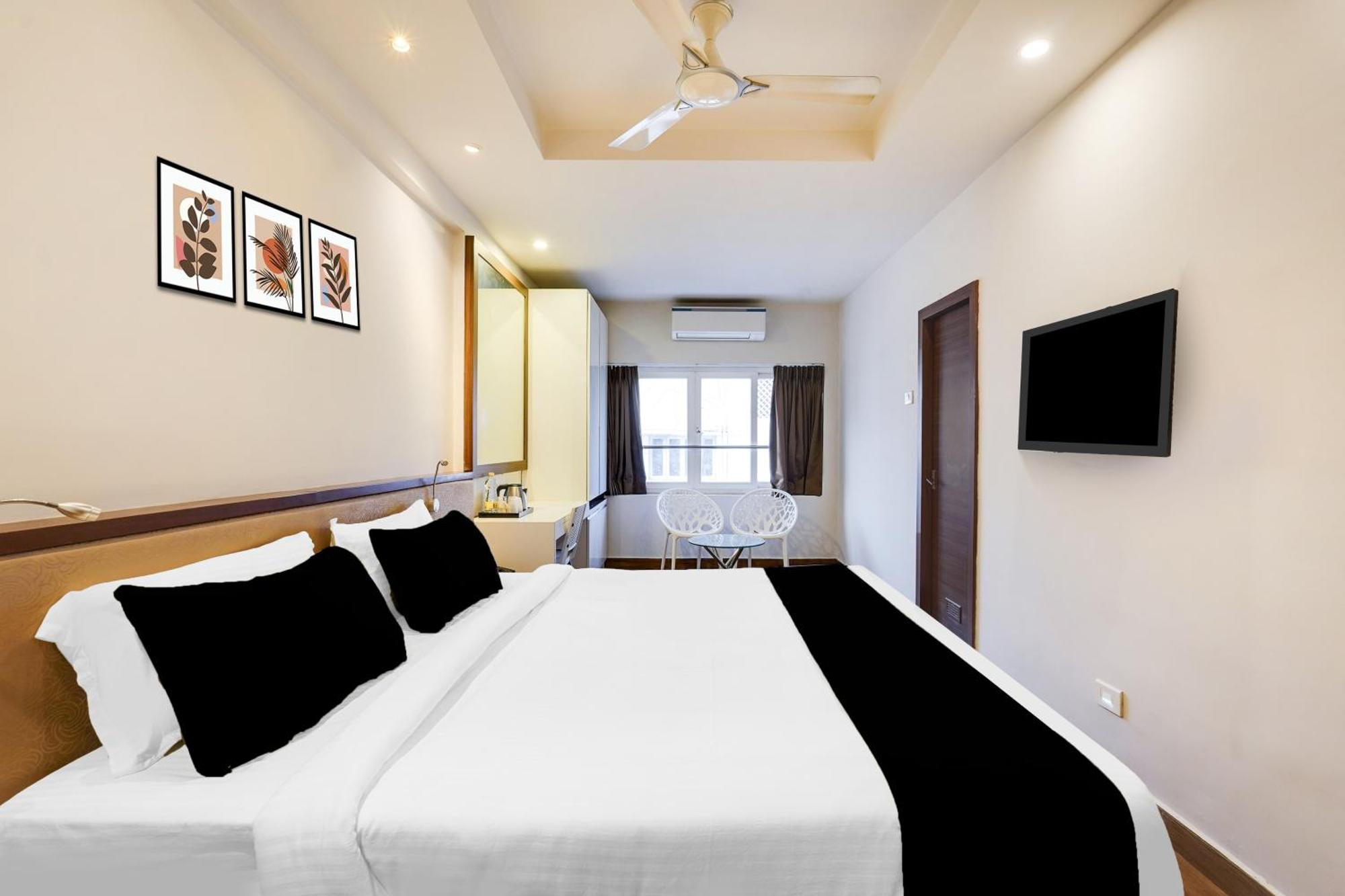 Super Townhouse Oak Kodambakkam Formerly Cine City Chennai Esterno foto